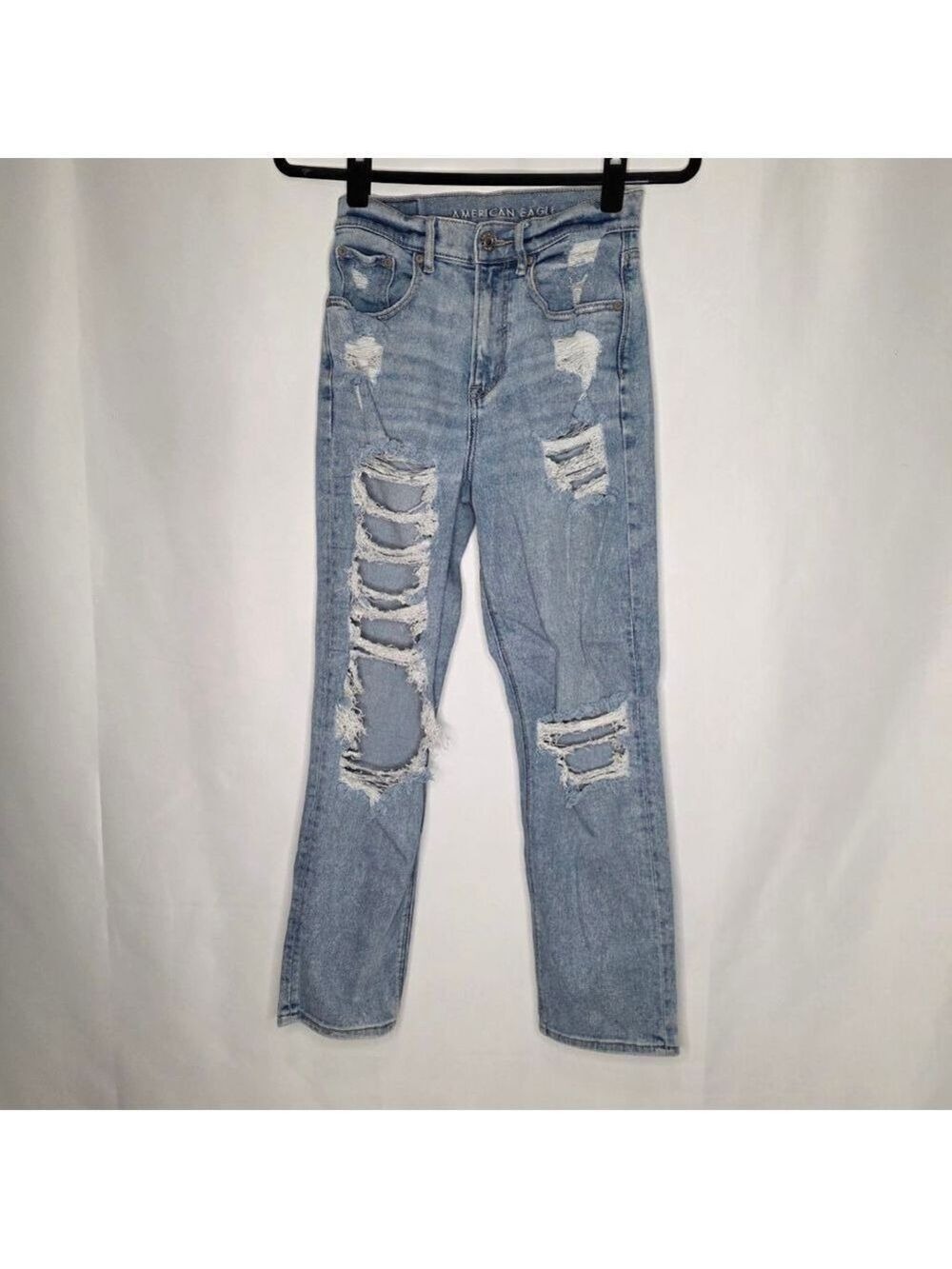 American Eagle Jeans Light Blue Straight Leg Distressed Size 2